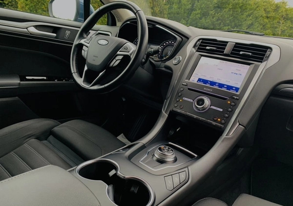 Ford Mondeo cena 69900 przebieg: 186000, rok produkcji 2020 z Korsze małe 562